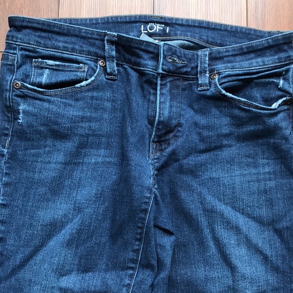 🖤🖤Ann Taylor Loft Modern Skinny Ankle Distressed Denim Jeans🖤🖤 - Picture 3 of 11